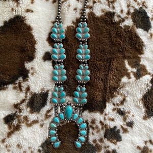 Western Turquoise Squash Blossom Necklace 🌵🐮🤍